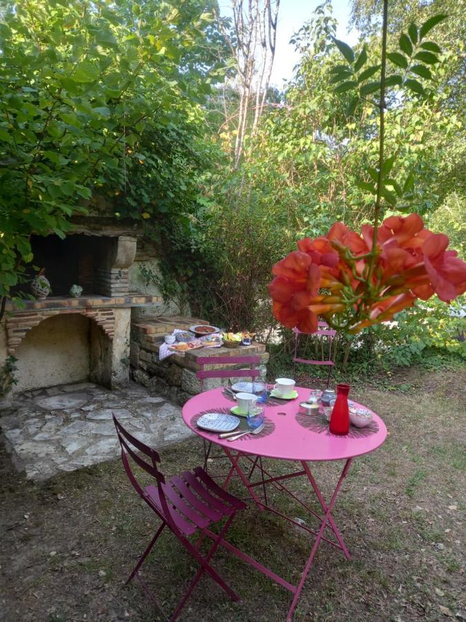 Le Jardin De Myrtille Panzió Saint-Géraud-de-Corps Kültér fotó