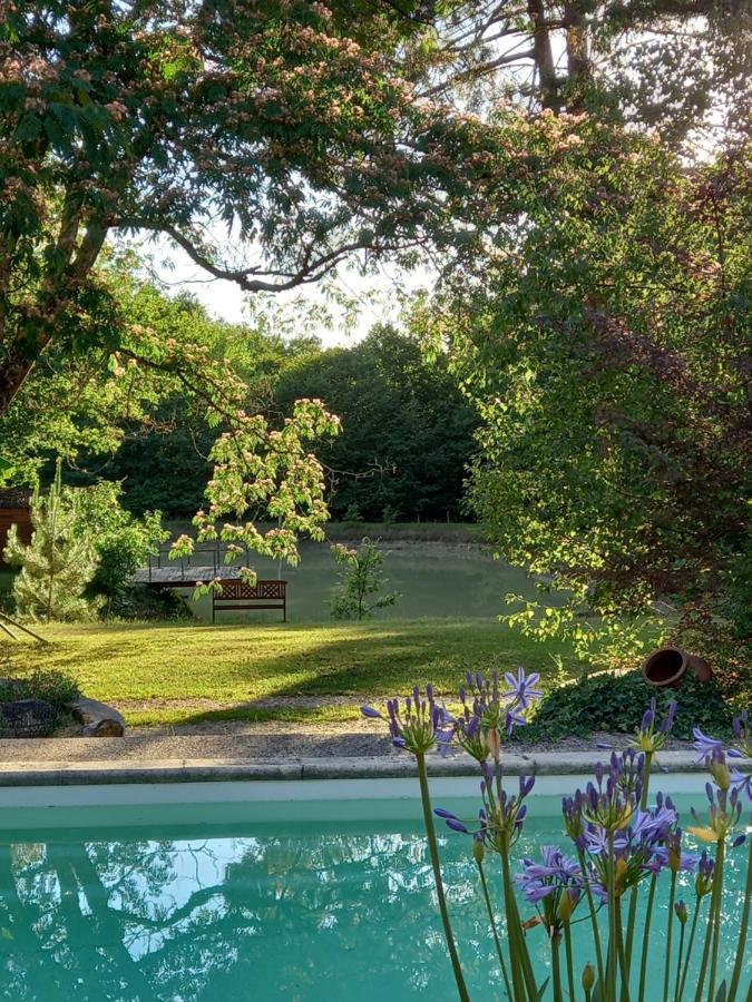 Le Jardin De Myrtille Panzió Saint-Géraud-de-Corps Kültér fotó